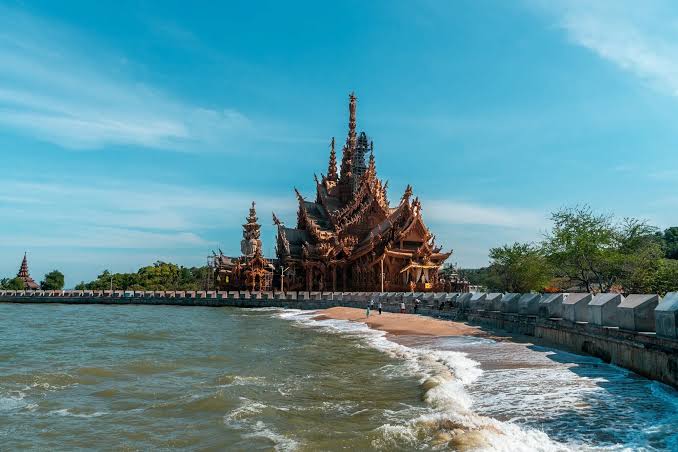 Sanctuary of Truth, Pattaya