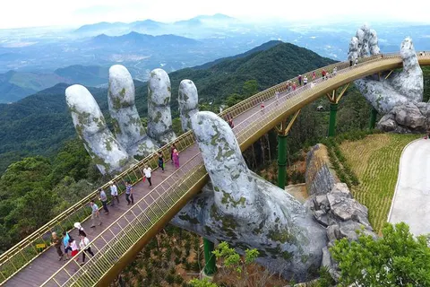 Golden Bridge, Da Nang